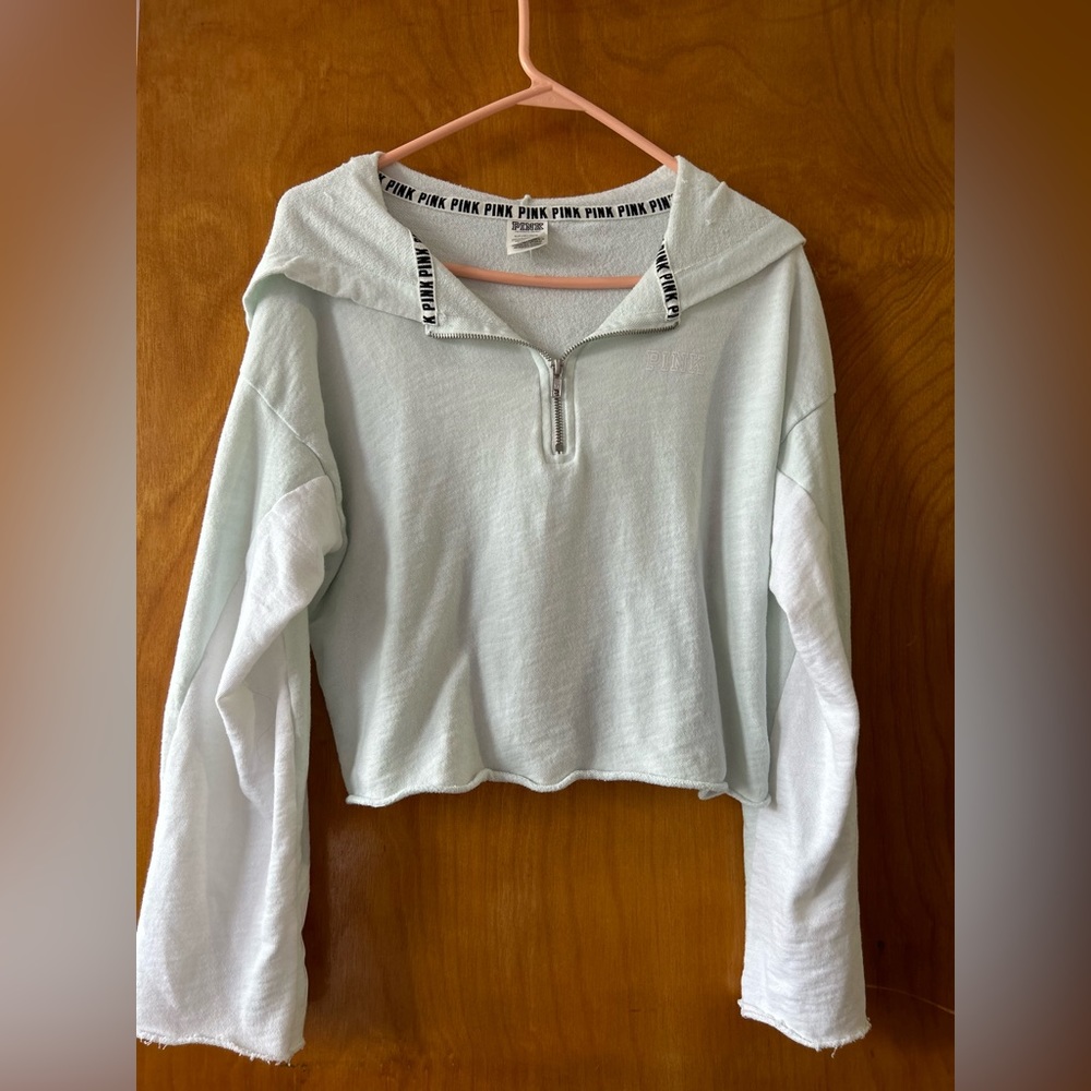 VS PINK crop hoodie